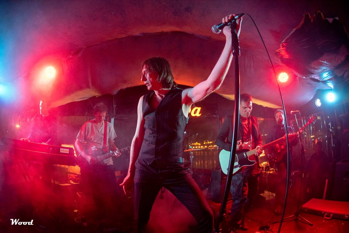 Ex Revolveri