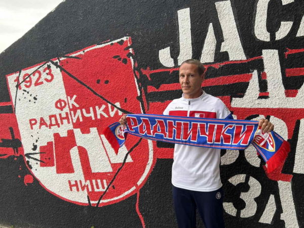 FK Radnicki Nis-Radnicki je ljubav Nisa